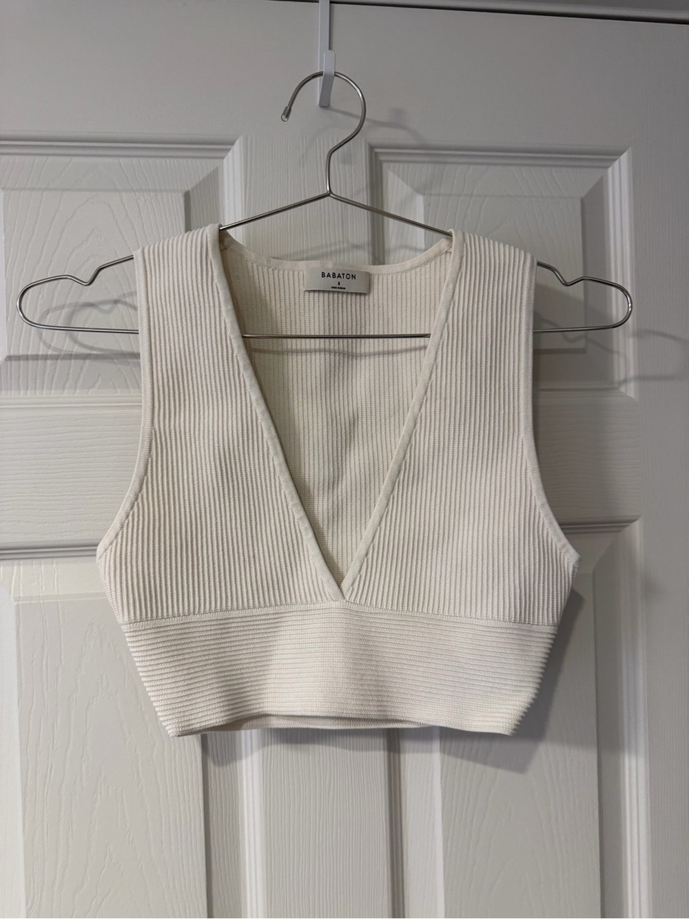 Babaton Ivory Ribbed V-Neck Crop Tank
